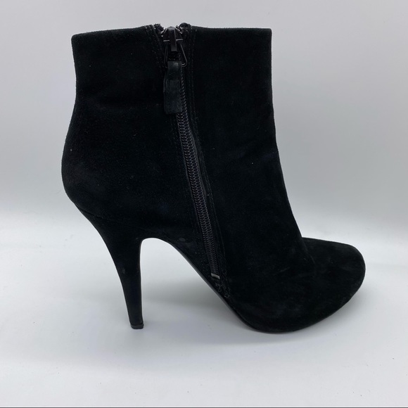 Cynthia Rowley-Black Suede Leather Round Toe Heel Mindy Bootie 37.5 / 7.5 US - Picture 3 of 8